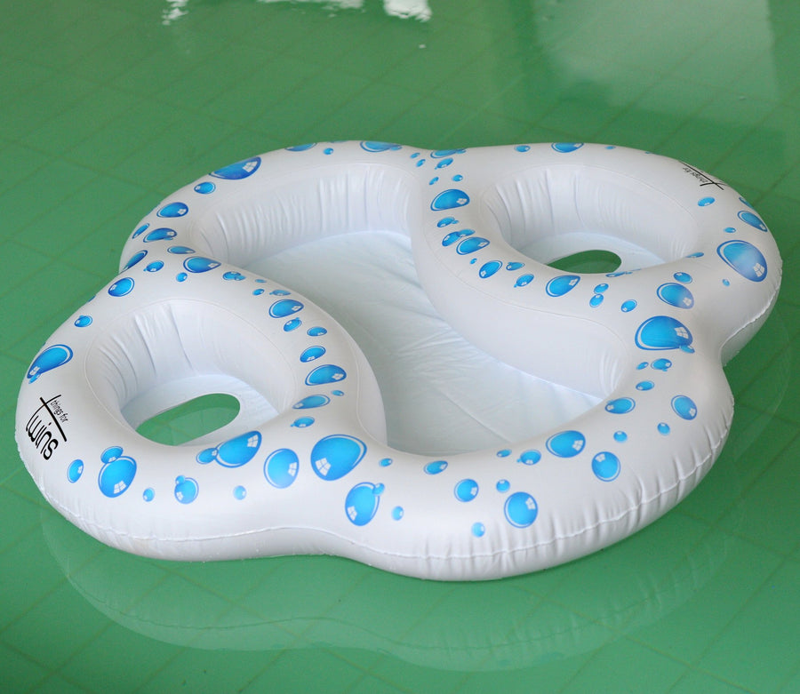 twin pool float in water