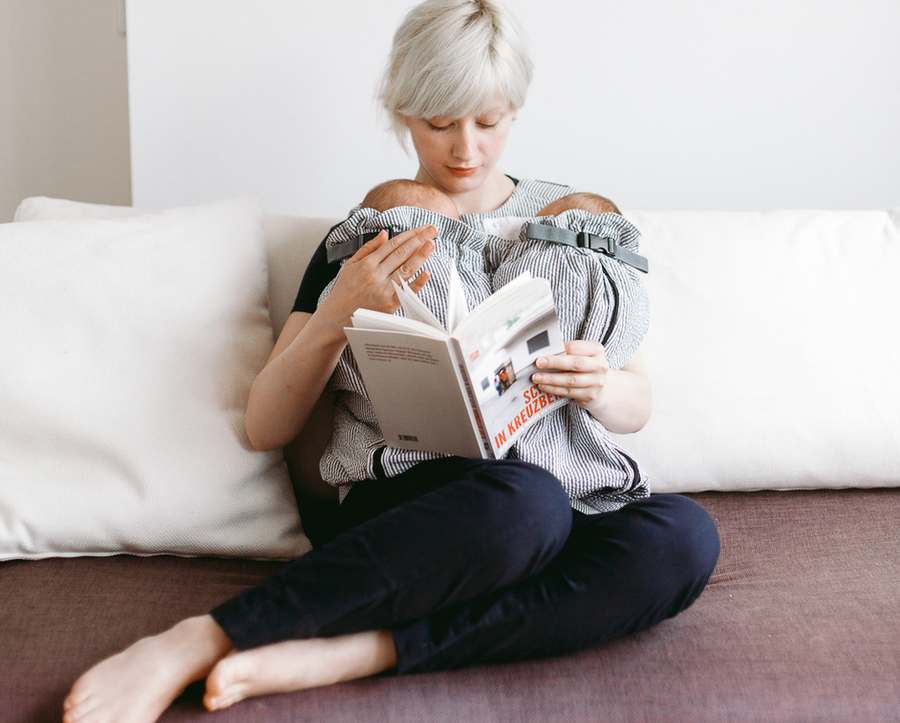 twin weego mum reading